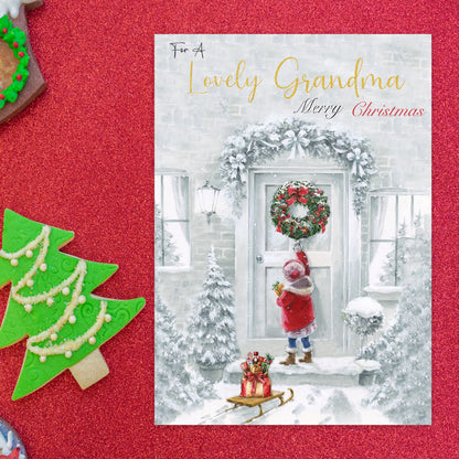 Lovely Grandma Christmas Card – Eco-Friendly Christmas Card for Grandma – 22 x 15.5 cm – Festive Winter Scene Design – Inside Message – Made in the UK